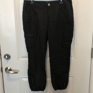 Express black cargo style pants 🖤